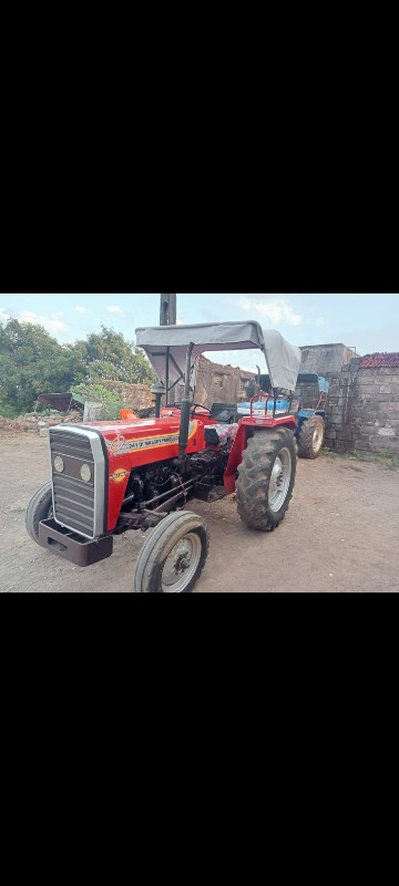 મેસી 241 (42HP)...