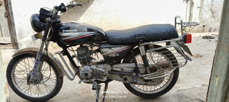 bajaj boxer