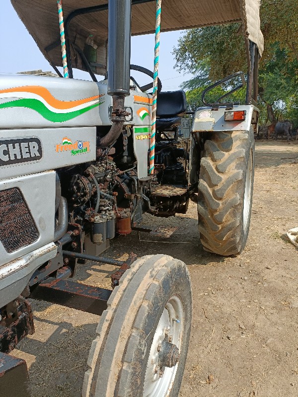 Eicher 380