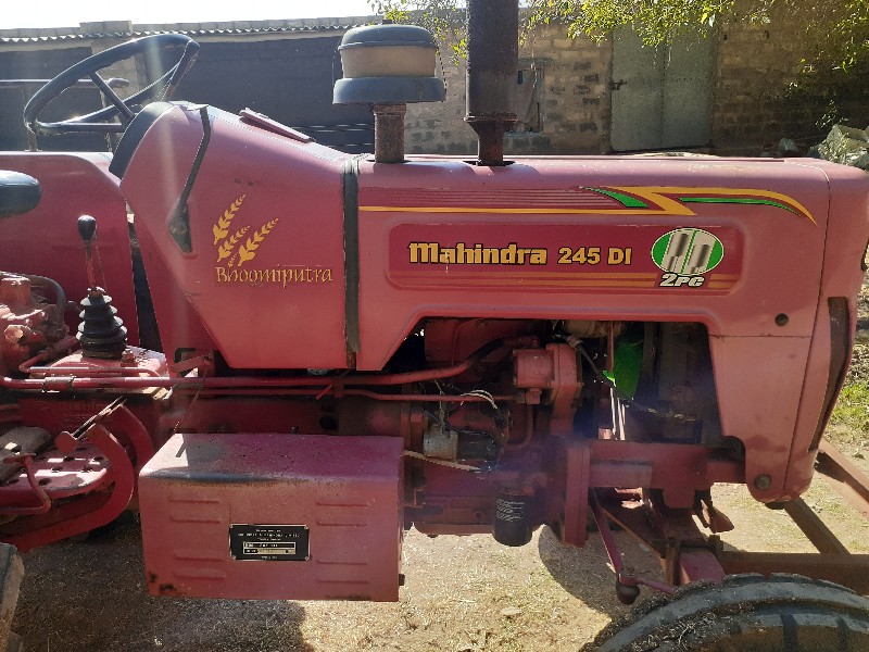 tractor mahindr...