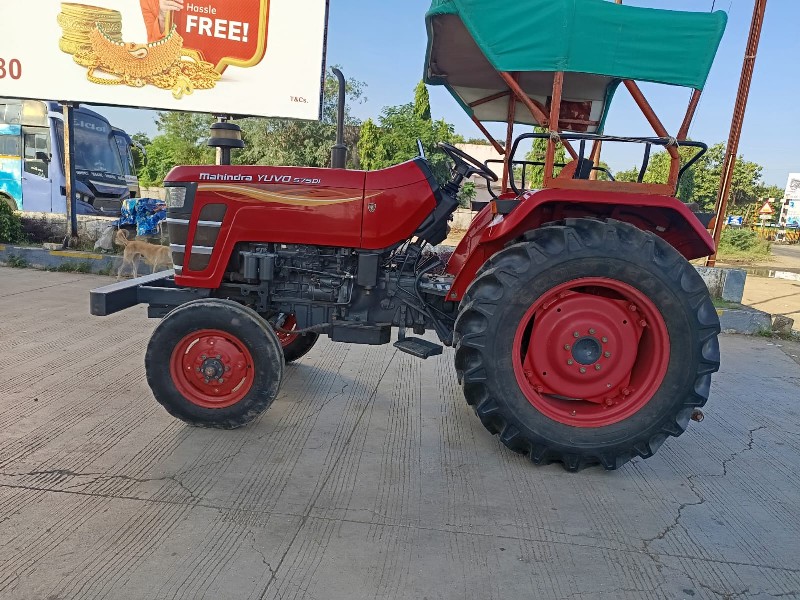 MAHINDRA YUVO 5...