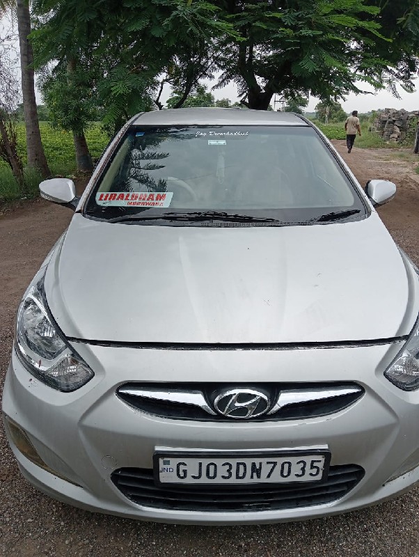 Hyundai Verna