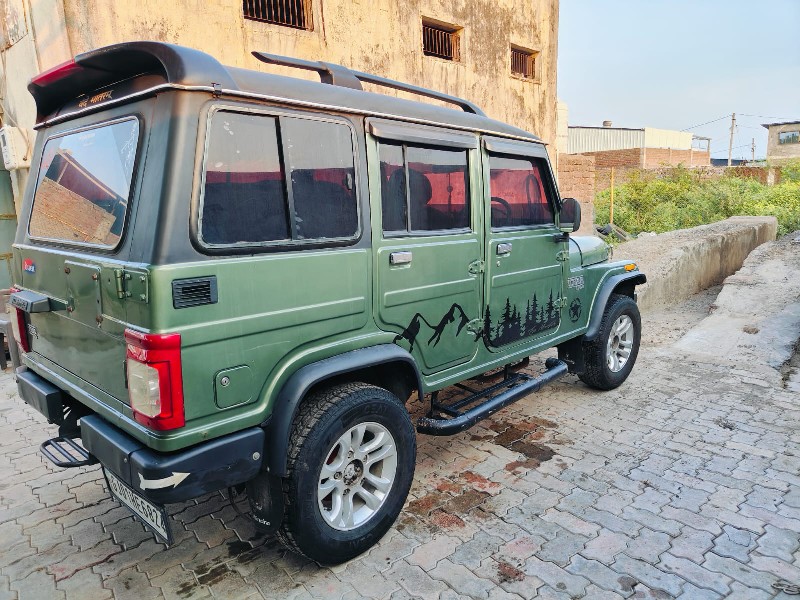 Mahindra Jeep