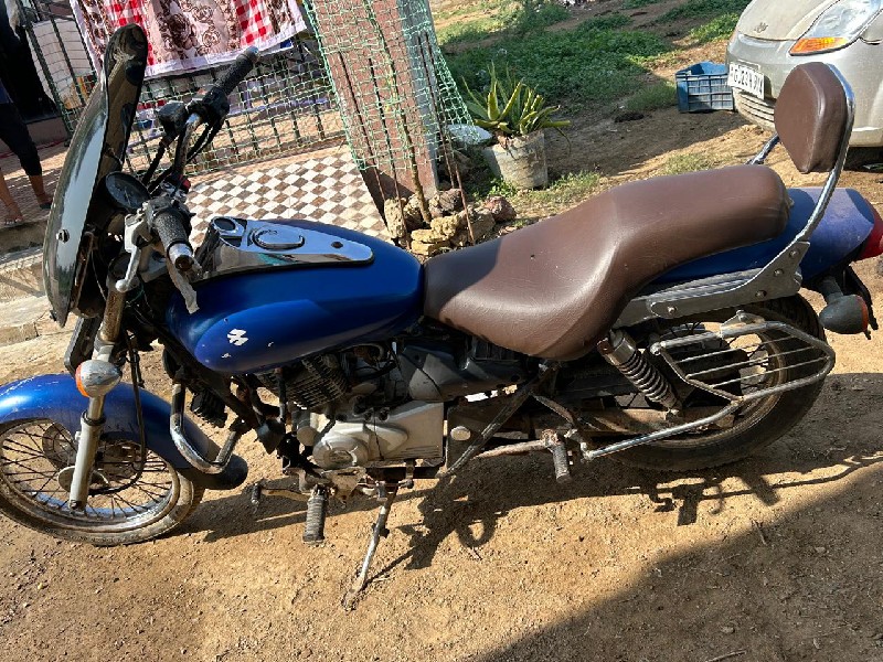 bajaj Avenger 2...