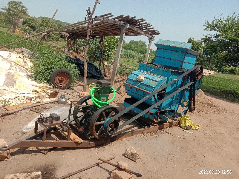 ખાલી ખોખું દેવુ...