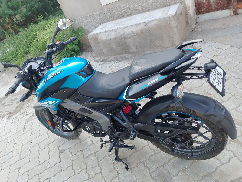 Bajaj Pulsar ns...