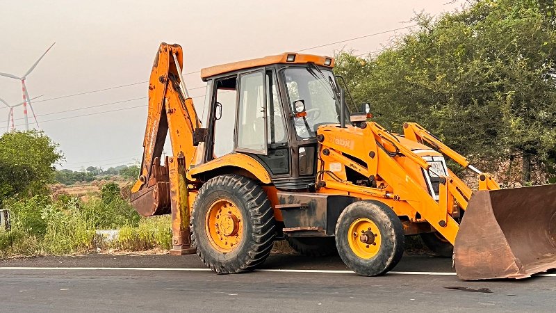 jcb