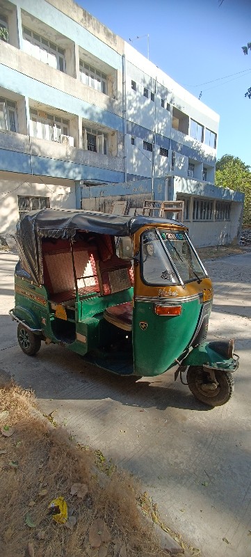 cng riksha