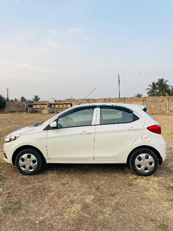 Tata Tiago XT P...