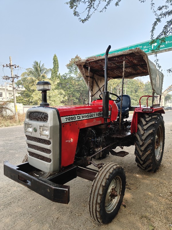 7250 di Massey...