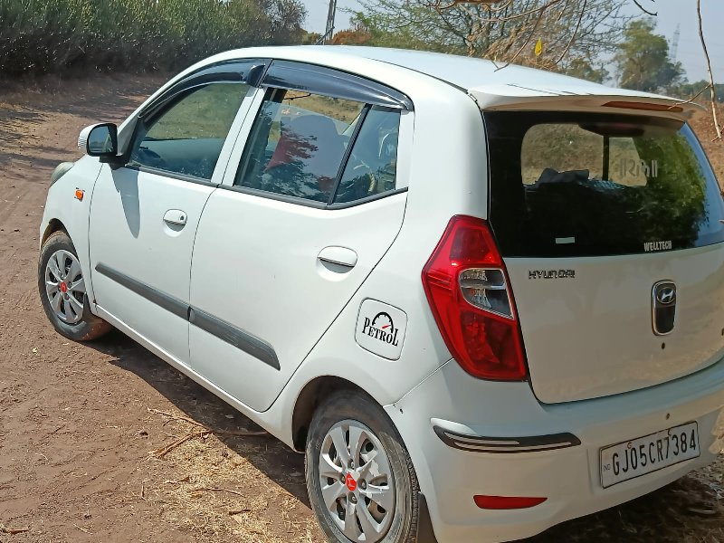 hyundai i10 era