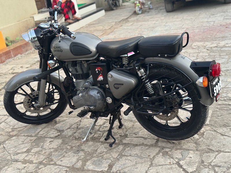 Royal Enfield C...