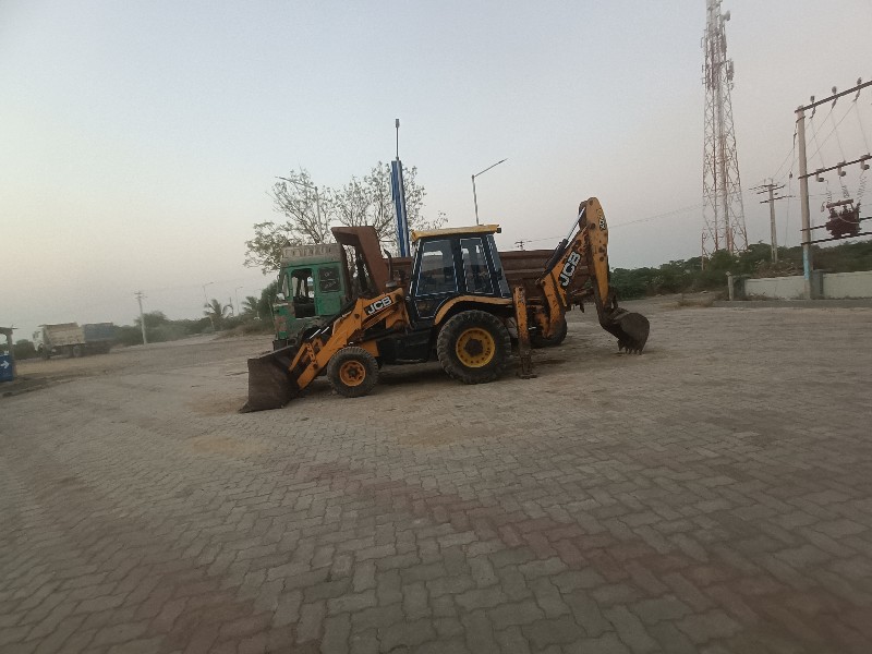 jcb