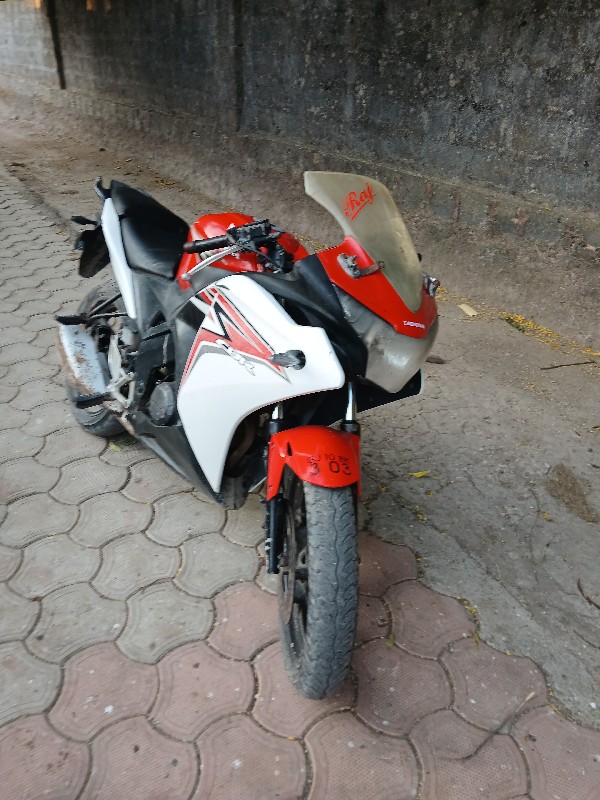 CBR 150r