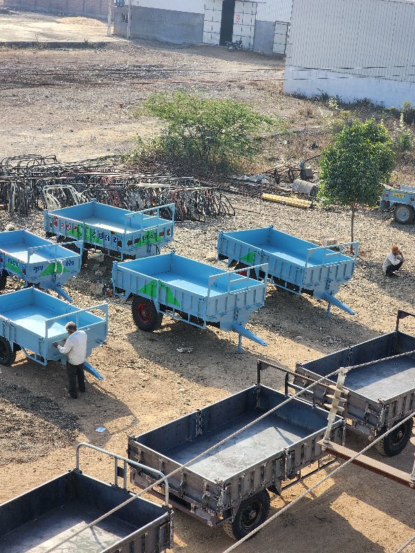 શ્રી ગણેશ ટ્રેઈ...