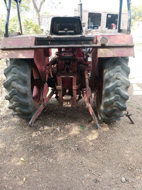 Mahindra 275