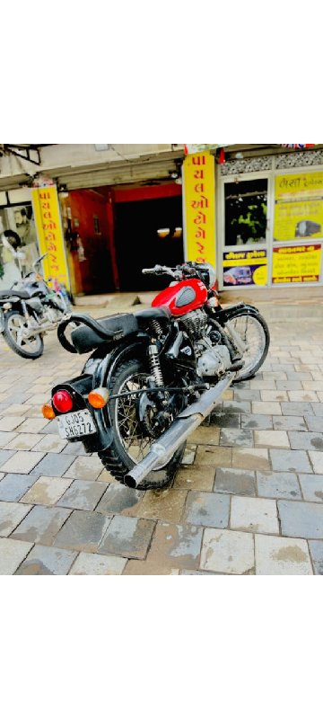 Royal Enfield R...