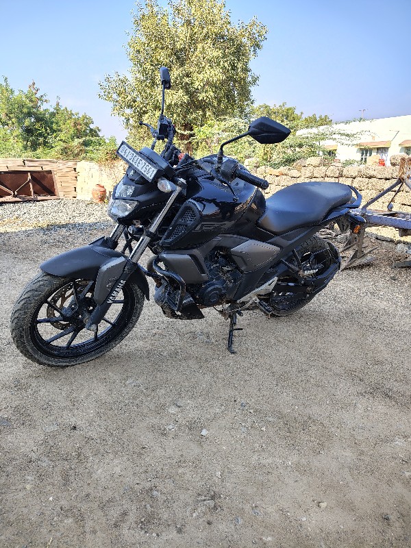 Yamaha FZ