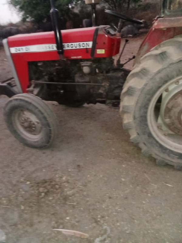 Massey 241 Mode...