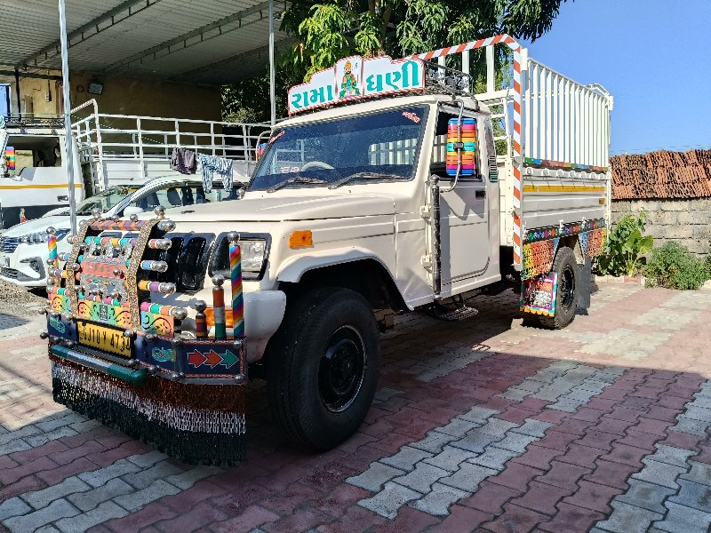 Mahindra bolero...