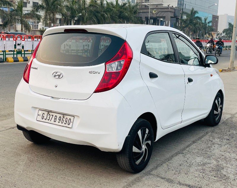 HYUNDAI EON ERA...