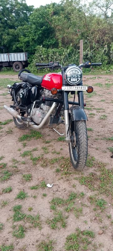 ROYAL ENFIELD B...