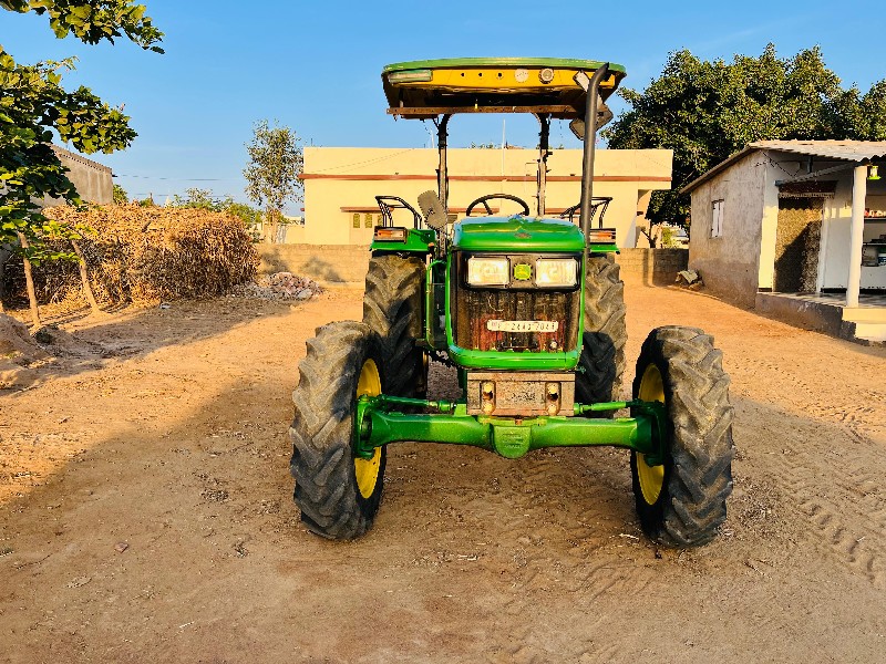 john Deere 5310...