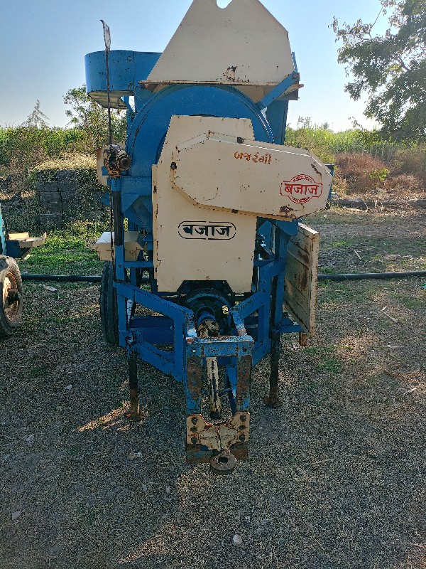 Bajaj thresar