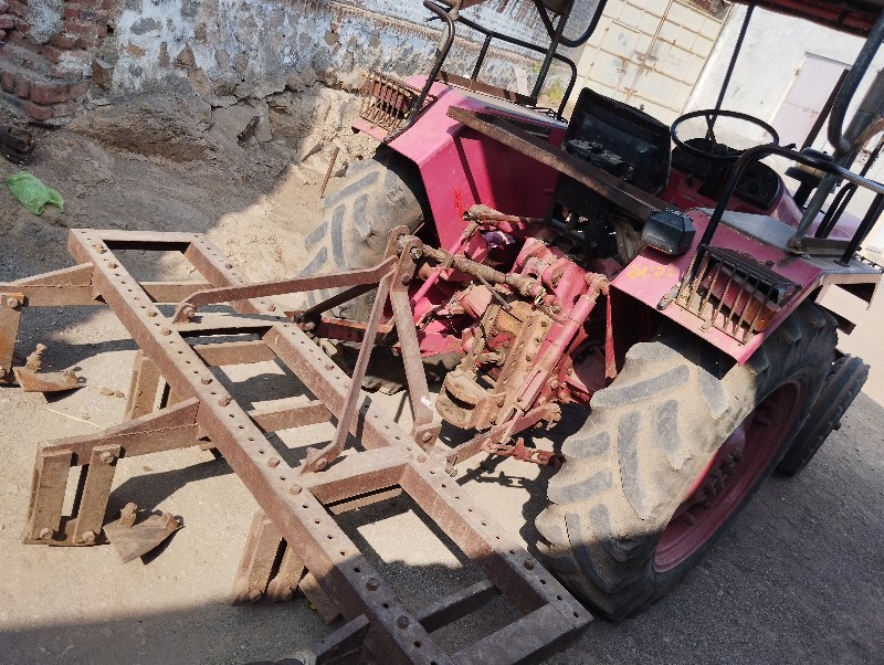 Mahindra 475