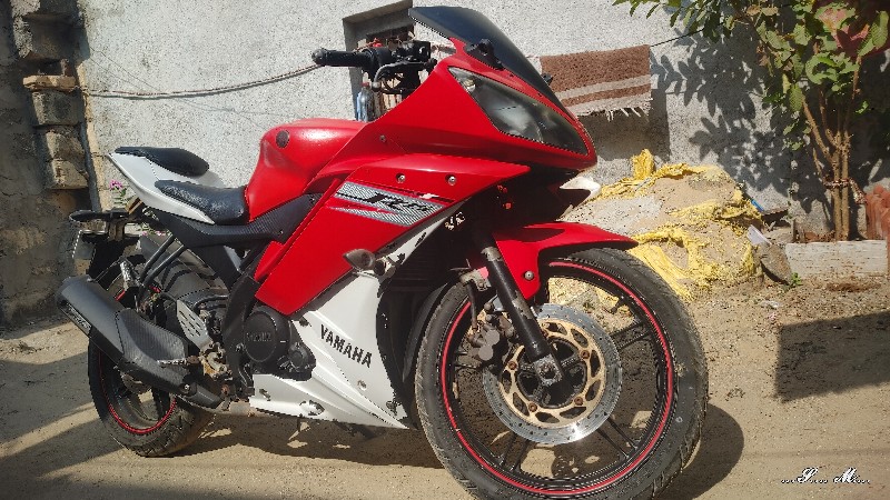 yamaha R15  .V2