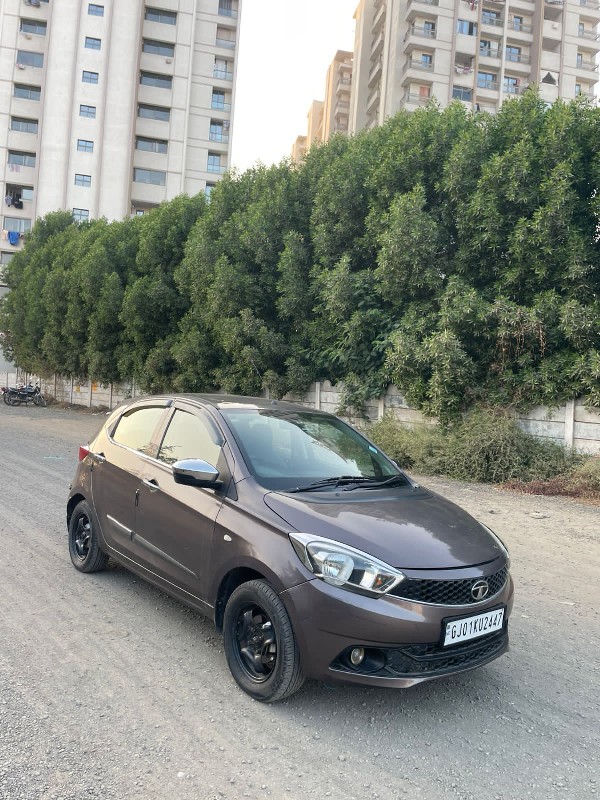 Tata tiago xm