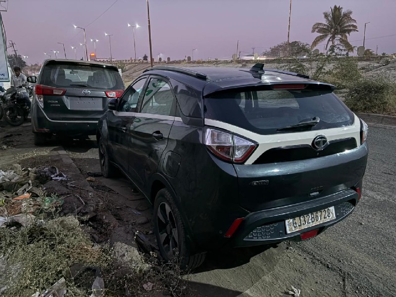 tata nexon mode...