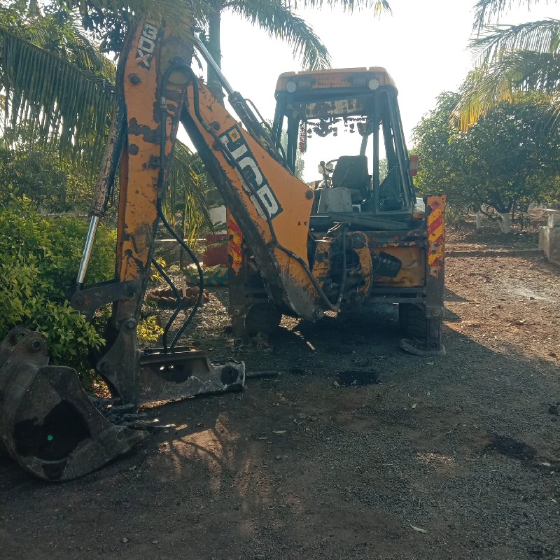 jcb