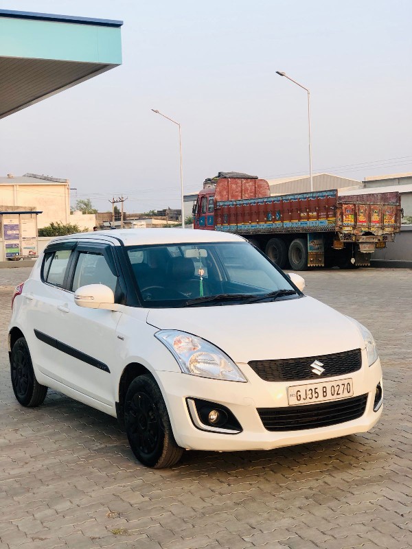 Maruti Swift Vd...