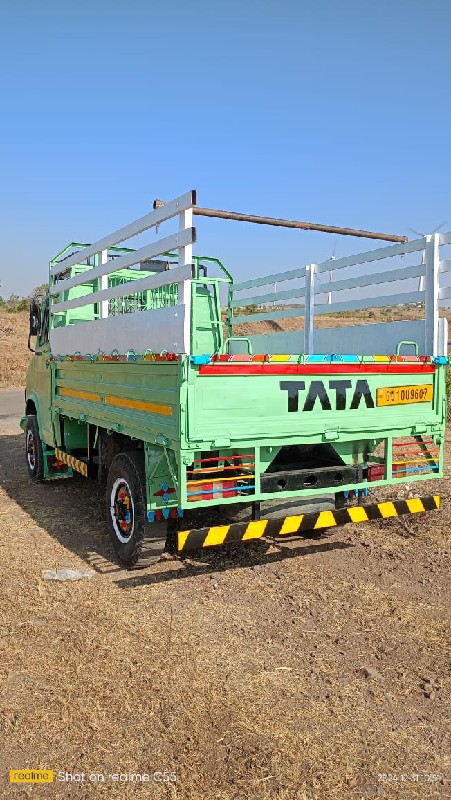 TATA 407