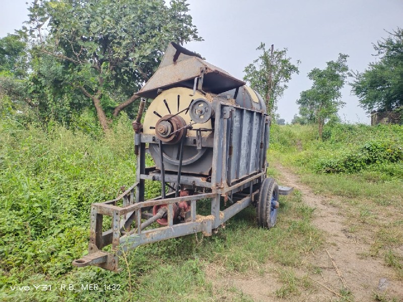 ફુકણી સામે 90 ફ...