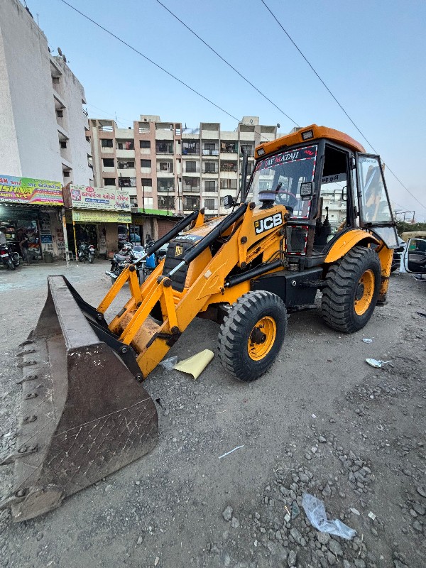 JCB