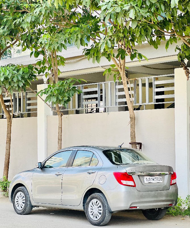 swift dzire વેચ...