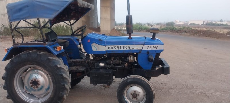 SONALIKA 740 Di