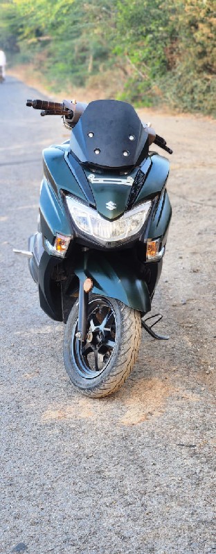 Suzuki burgman