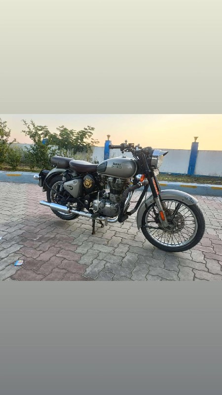 royal Enfield63...