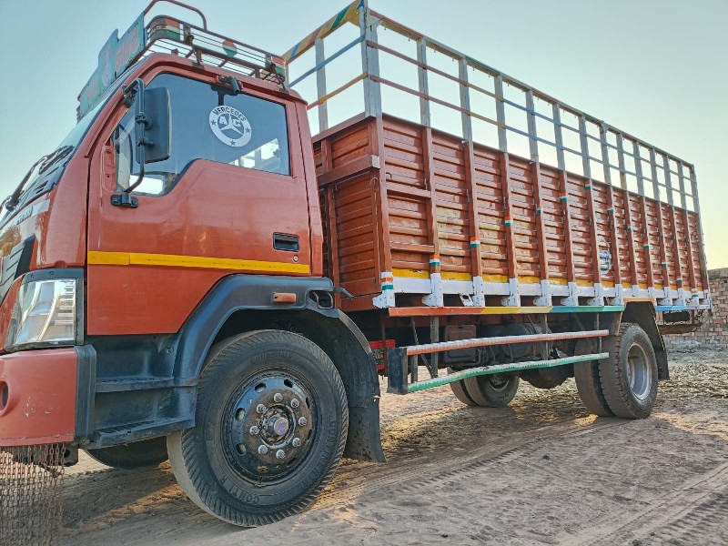 Eicher 11.10