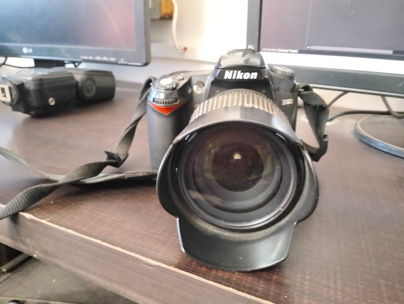 nikon D90 camar...