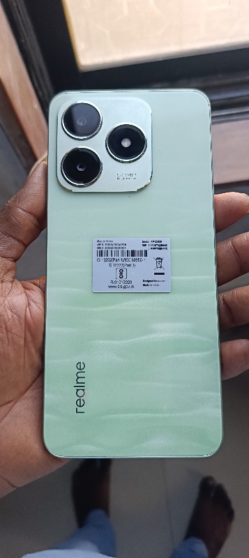 realme c63 4 GB...