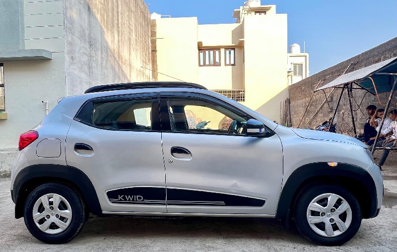 Kwid RXT (O) Pe...