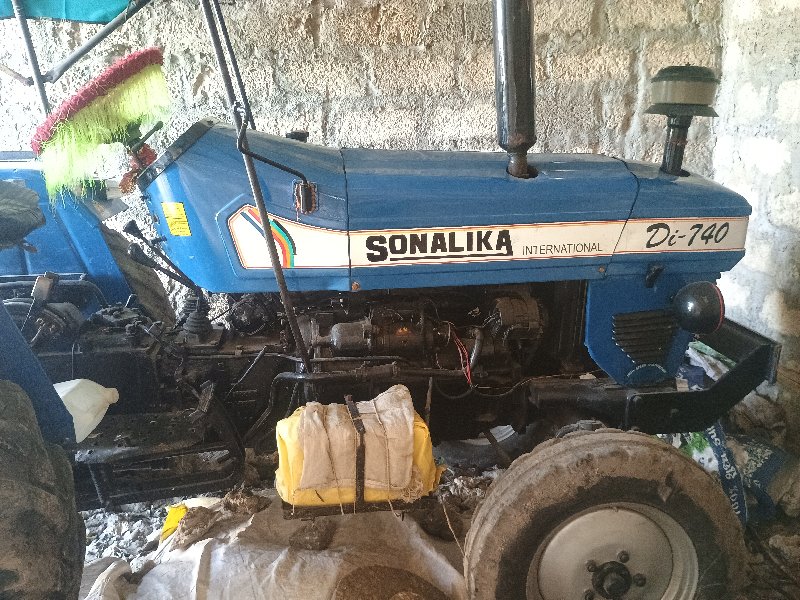 sonalika di 740