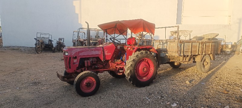 Mahindra 275