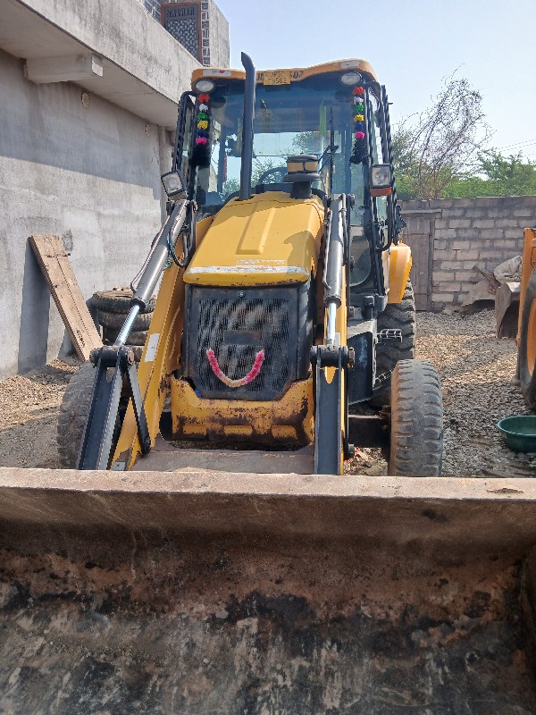 JCB 3DX good co...