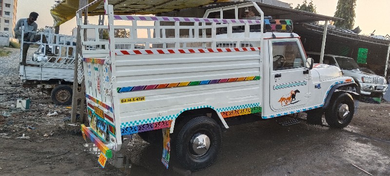 mahindra bolero...