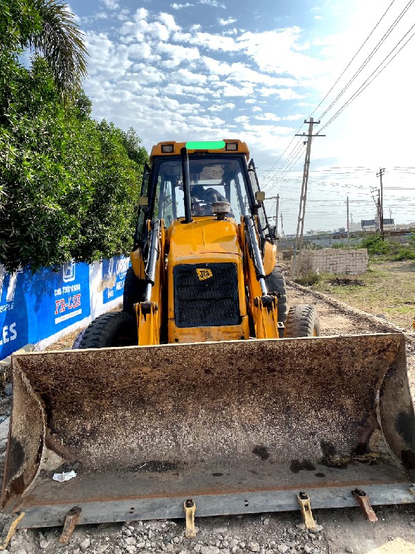 jcb